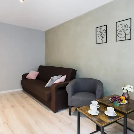 شقة Family Rataje By Renters